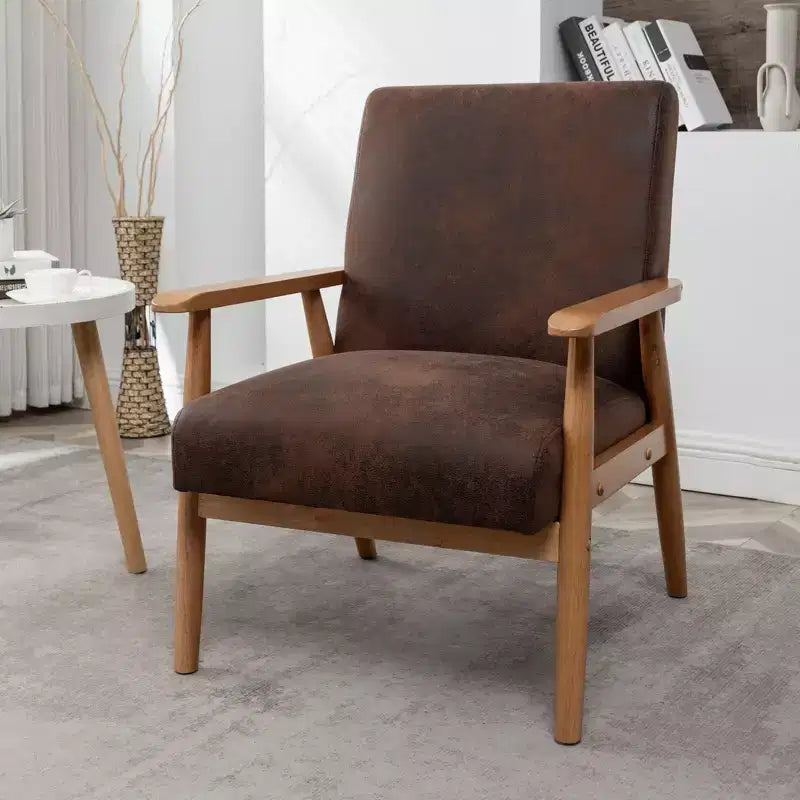 Poltrona moderna con braccioli, poltrona lounge con braccioli affusolati, telaio in legno massiccio, sedia rivestita in microfibra per soggiorno, ufficio
