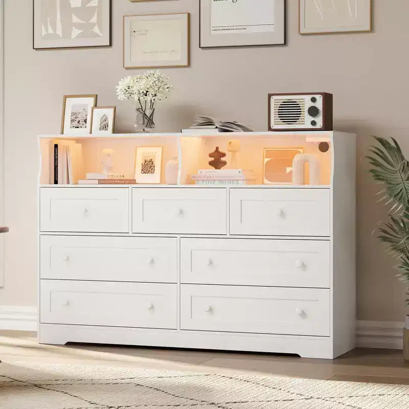 Cassettiera in Legno a 7 Cassetti con Stazione di Ricarica USB e Luci a LED - Comò Moderno con 2 Scomparti Aperti per Camera da Letto, Soggiorno, Armadio o Camera dei Bambini