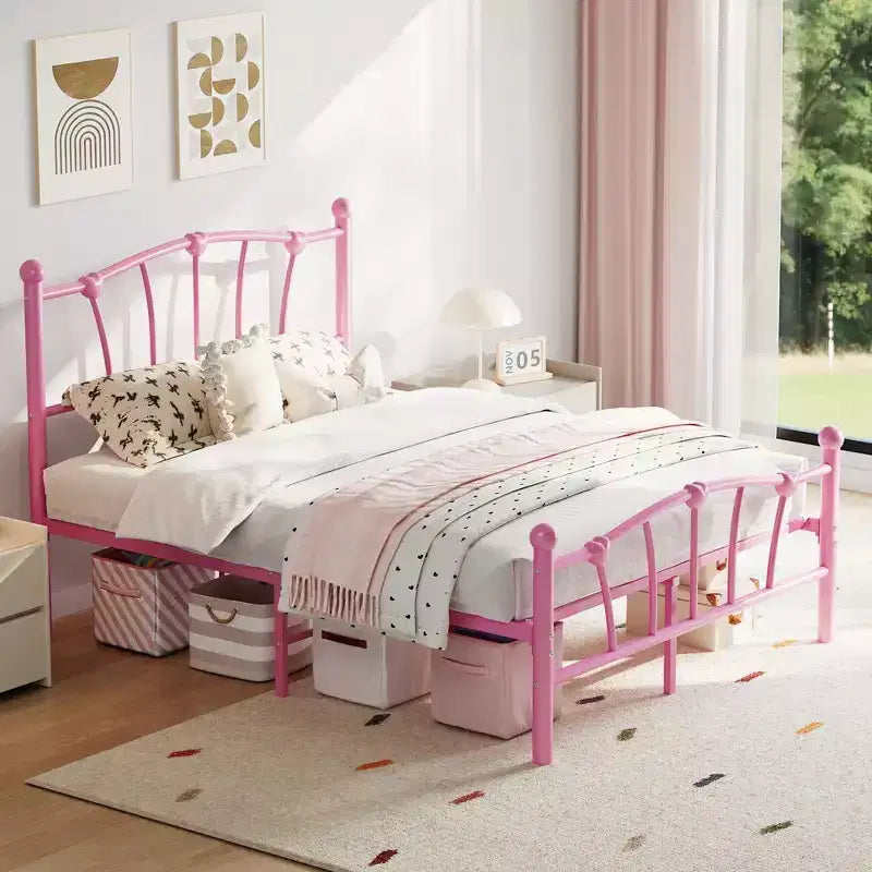 Struttura Letto Matrimoniale in Metallo a Cuore con Testiera e Pediera, Design a Piattaforma con Robusto Supporto a Doghe e Spazio Contenitore Sotto il Letto per Camera da Letto